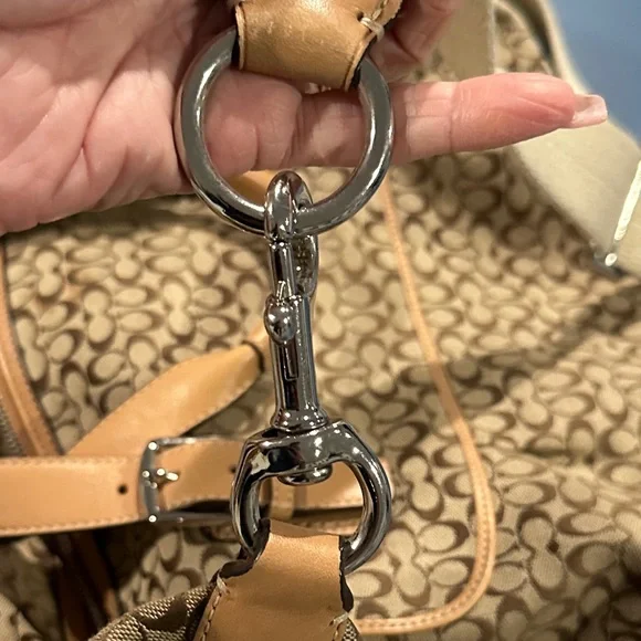 Coach Brown Canvas Signature Travel Bag & Makeup tote - Picture 5 of 16